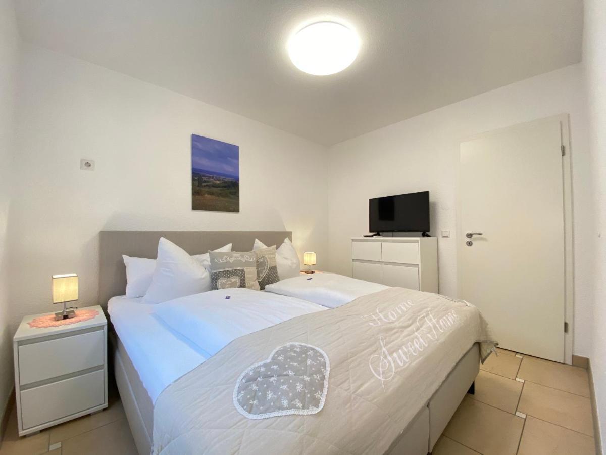 2 Zimmer Apartment, 70 Qm, Max 4 Pers, Private Terasse, 2 Parkplaetze, Internet 250 Mbit ゲルトリンゲン エクステリア 写真