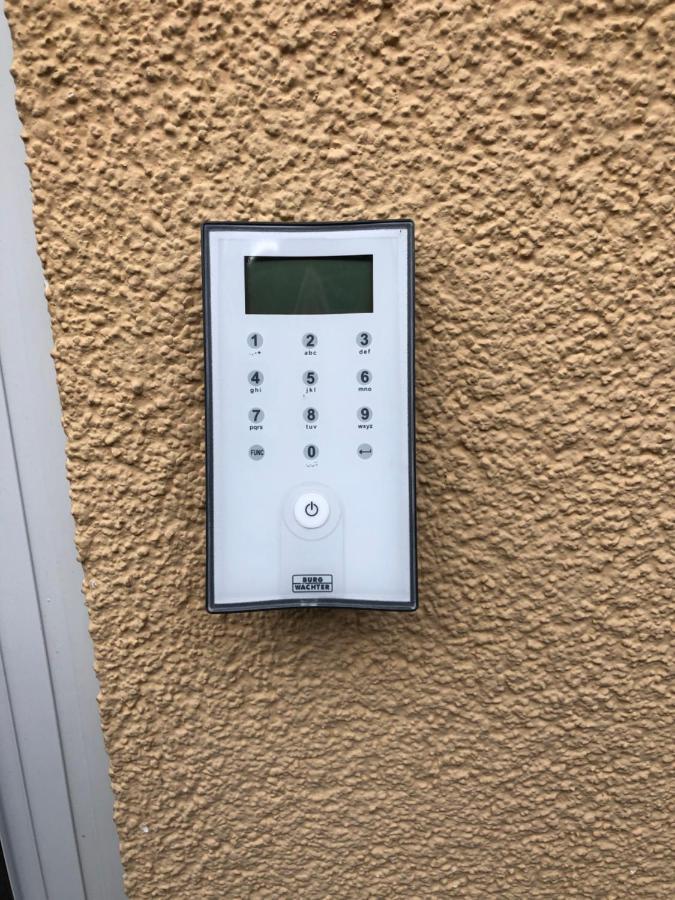 2 Zimmer Apartment, 70 Qm, Max 4 Pers, Private Terasse, 2 Parkplaetze, Internet 250 Mbit ゲルトリンゲン エクステリア 写真